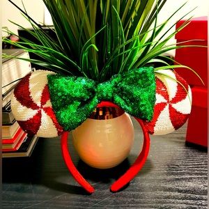 Disney Parks Candy Cane Lollipop Minnie Ears ♥️